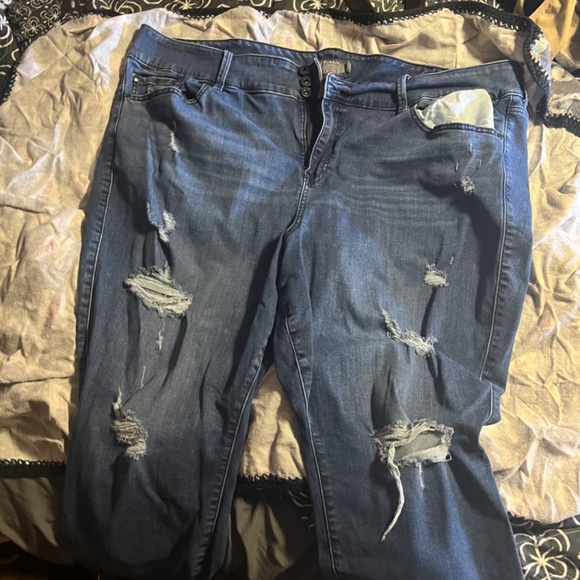 Torrid plus jeans - Picture 3 of 3